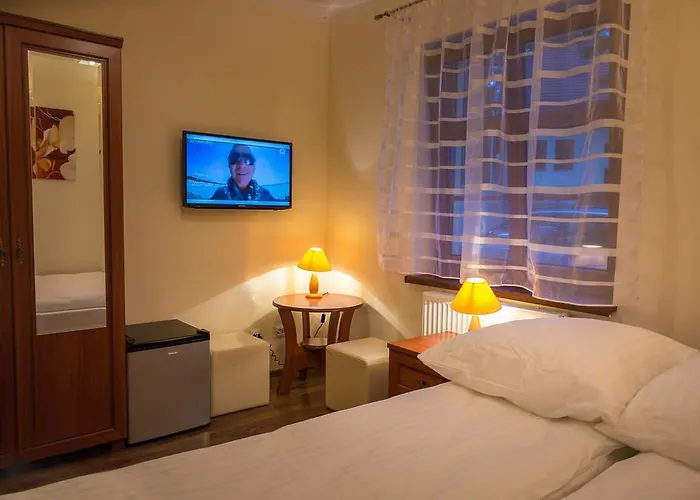 Echo שצ'קלארסקה פוראובה