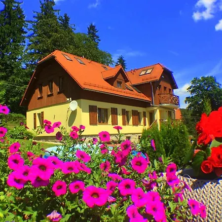 Δωμάτια σε οικογενειακή κατοικία Echo *